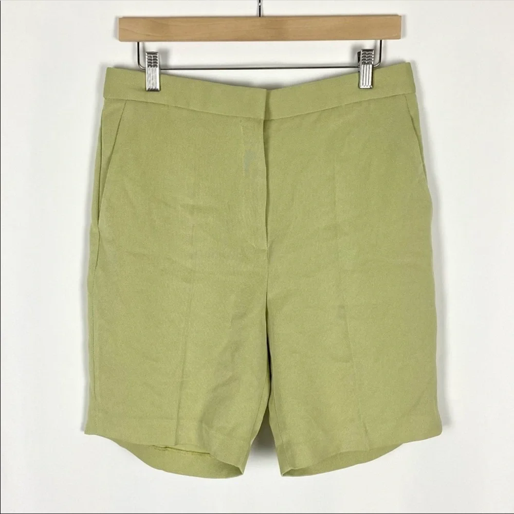 Aritzia Babaton Borna High Rise Longline Green Pleated Shorts size 10 - Picture 4 of 7